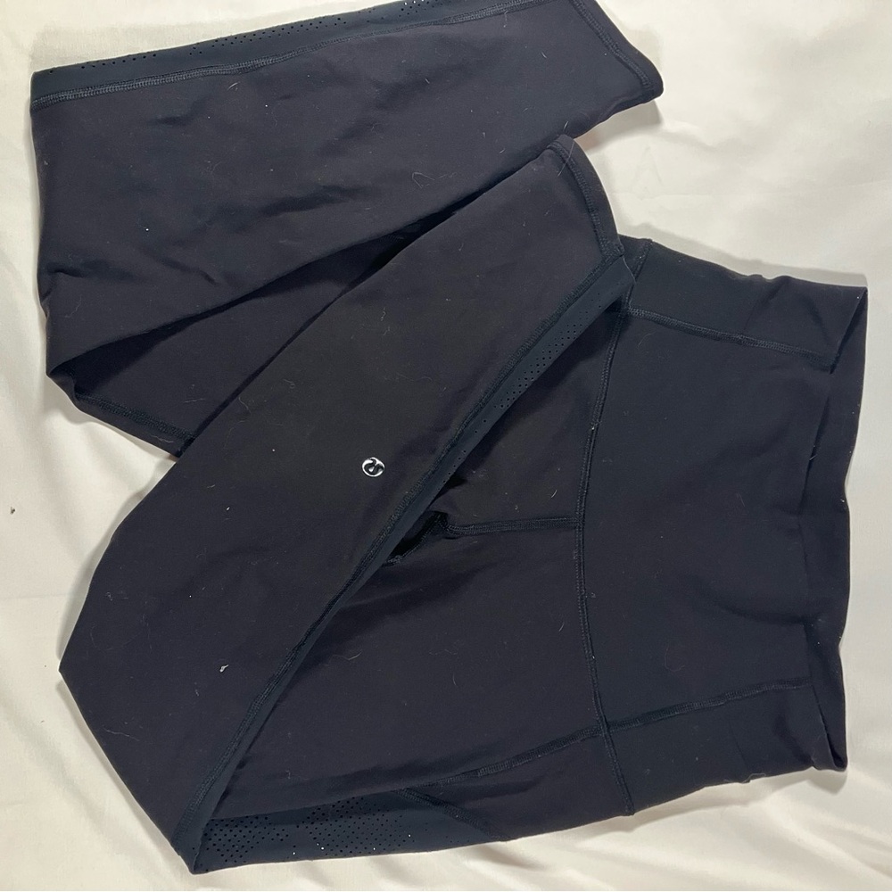 Lululemon high waisted black tight leggings, cropped above ankle, yoga workout 6 - Picture 2 of 8